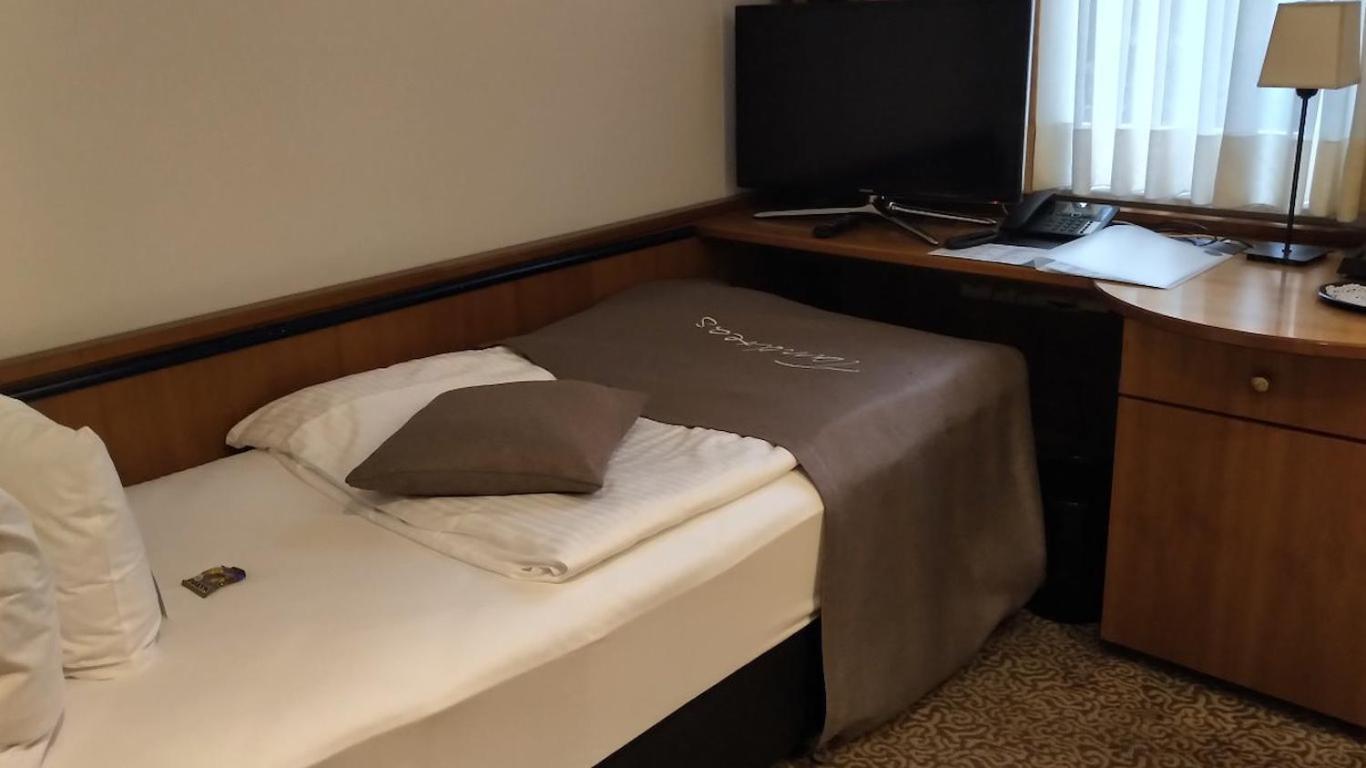 Tandreas Hotel & Restaurant Gießen Kültér fotó